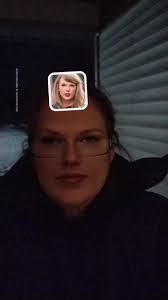 Laurie Blevins's Instagram, Twitter & Facebook