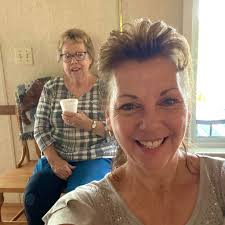 Keto chocolate peanut butter fudge recipe