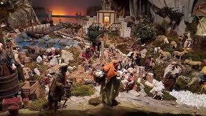 Quando si decide di fare il presepe con cascata, fiume, laghetto, eccetera, è importante considerare anche di avere una giusta base di lavoro. Realizzazione Presepe A Casa Schiavi