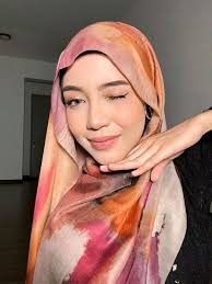 Elegant Watercolour Floral Printed Hijab Tutorial