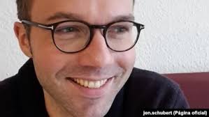 Legado JES: "Apesar do ´boom´ do petróleo não melhorou a vida das pessoas",  afirma Schubert