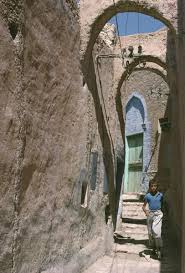 Titre De L Image Artist Artist A Street In The Medina Photo Algeria Algerie Enregistre Par Adel Hafsi Photos Alger Oeuvre D Art