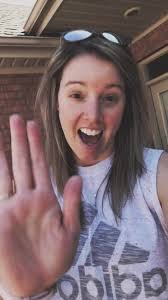 Caroline McGregor (@ckmcgregor)