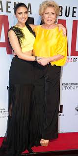 Es hijo de la reconocida actriz de la época del cine de oro mexicano silvia derbez, y de eugenio gonzález salas. La Familia De Aislinn Que Quiza No Conocias
