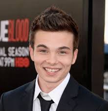 Who is Noah Matthews dating? Noah Matthews girlfriend, wife