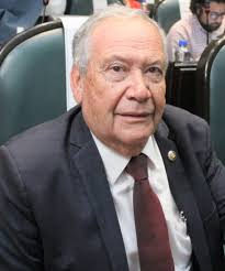 Camilo Murillo… El 40 por Ciento de Familias Mexicanas Reciben al Menos un  Programa Social