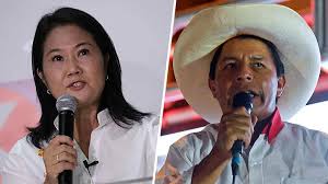 Los opositores de castillo han tratado de presentarlo como un simpatizante de sendero luminoso que volvería a sumir al país en el caos de la insurgencia. Keiko Fujimori Y Pedro Castillo Condenan El Cobarde Ataque De Sendero Luminoso Que Dejo 14 Muertos En Peru Emol Com