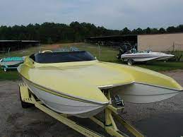 Fast Boat Talon Tunnel Hull 22 Footer Will Cruise At 100 Mph Omg Belongs To My Son Pray Power Boats Boat Fast Boats