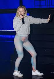 You can listen to the best songs from zara larsson, all available without special access in this application. Zara Larsson Rehearsing For Her Virtual Concert 02 26 2021 Hawtcelebs
