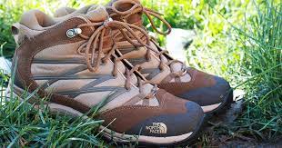 Editor S Review The North Face Women S Storm Ii Mid Waterproof Boots