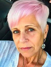 I am a really pleasant person to be around unless I am hungry, tired, hot,  cold, thirsty, anxious, dealing with idiots, wearing a bra, or am otherwise  uncomfortable.