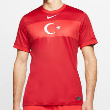 Não tem uma beleza diferenciada como a da escócia/ 2020, mas o tom levemente mais mais escuro do vermelho ficou legal. Camisa Selecao Turquia I 20 21 Vermelha Masculina Ds Sports