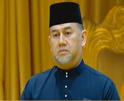 0 ratings0% found this document useful (0 votes). Warisan Raja Permaisuri Melayu Agong Berangkat Ke Istiadat Angkat Sumpah Perdana Menteri Ke 7