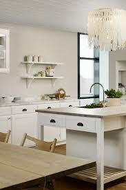 skandinavische landhauskuche ideen bilder tipps fur die planung und umsetzung kuchenfinder landhauskuche haus kuchen kuchen planung
