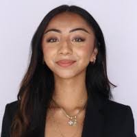 Arely Robles's Instagram, Twitter & Facebook