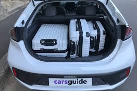 We are introducing hyundai's the first fully ioniq 5's crossover body type achieves unique proportions and short overhangs due to its elongated wheelbase. Hyundai Ioniq Australia Review Models Colours For Sale News Carsguide