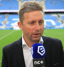 Z płaczącego ronalda i ćmy zrobili mem, portugalia po raz pierwszy w historii zdobyła mistrzostwo europy. Jerzy Brzeczek Wikipedia