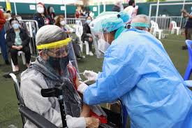 Consultado acerca de las razones por las que cree que todavía los empleados y empleadas de los súper no fueron vacunados, respondió: Vacuna Covid 19 En Peru Cuantas Vacunas Llegaran En Junio Y De Que Laboratorios Son Sinopharm Pfizer Covax Facilty Nndc Lima El Comercio Peru