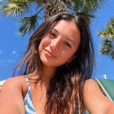 Michelle Ditter's Instagram, Twitter & Facebook