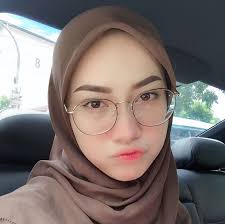 Nak melawak tak bertempat kut. 7 Instafamous Lebih Popular Berbanding Selebriti Media Hiburan