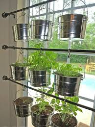 Le Potager D Interieur En 50 Belles Idees Archzine Fr Petits Jardins Jardin D Herbes Jardin Interieur