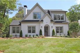 Check Out The Home I Found In Decatur In 2020 Stucco Homes House Styles House Colors