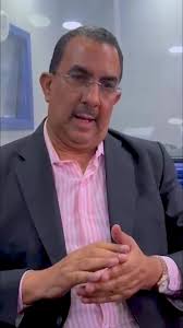 Manuel Russo y Arlette Joubert presentaron a Polo, un pastor australiano  que visita colegios, hospitales, centros paicopedagógicos y empresas, con  fines terapéuticos, educativos y lúdicos🍃 Escucha la entrevista completa a  través de