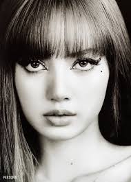 BLACKPINK Lisa -LALISA- Photobook [Special Edition] Scans