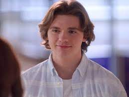 54 photos and videos of the kissing booth cast being friends irl. Kissing Booth 3 Everything We Know So Far Release Date