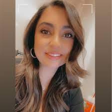 Lonnie Velez's Instagram, Twitter & Facebook