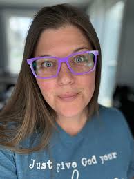 My signature look is back, baby! No glasses have captivated me quite like  these. I knew they were me the moment I put them on. I recently lost the  frames before being