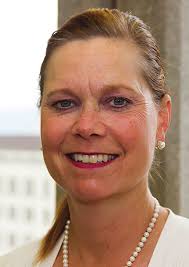 ECONOMIC OUTLOOK SUMMIT