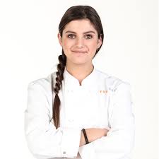 Pour cette finale, mohamed cheikh se mesurait à sarah mainguy. Qui Sont Les 15 Candidats De Top Chef Saison 12
