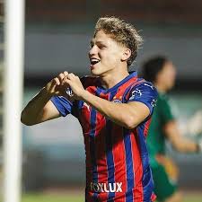 Bahia goleia o Atlético-BA e termina primeira fase invicto no Baiano