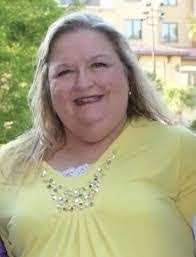 Lisa Bradnick's Instagram, Twitter & Facebook