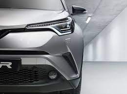 2016年日內瓦車展於3月1日正式開幕 每年一度的日內瓦車都是世界各大汽車品牌的必爭之地 此次toyota正式發表了旗下跨界小型suv c hr 量產版車型 外觀設計延續了toyota keen look 家族設計語言 toyota c hr concept cars toyota cars