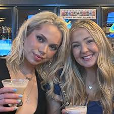 Olivia Suhr and Seth Wolford's Wedding Website