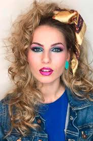 Haar Durch Die Geschichte Retrohairstyles Longhair Curlyhairstyles Zum Gluck Fur In 2020 Retro Hairstyles 80s Hair 80s Makeup Looks