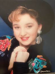 Who remembers glamour shots from the mall?