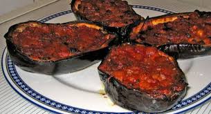 Dovrete ripulire bene le melanzane, eliminare le due stremità e successivamente ridurre le melanzane in fette o in cubetti. Congeliamo Le Melanzane Fritte Ripiene E Al Forno Ultime Notizie Flash