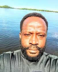 I came back to otukpo, and was driving, and encountered this road, look at  the center of idoma land! This os one of many bad roads in otukpo, and our  youths are