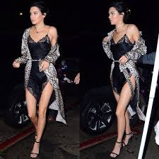 Kendall Jenner On Instagram Happy New Year Kendalljenner Streetstyle Lovethislook Fashion Kendalljenner Kendall Jenner Fashion