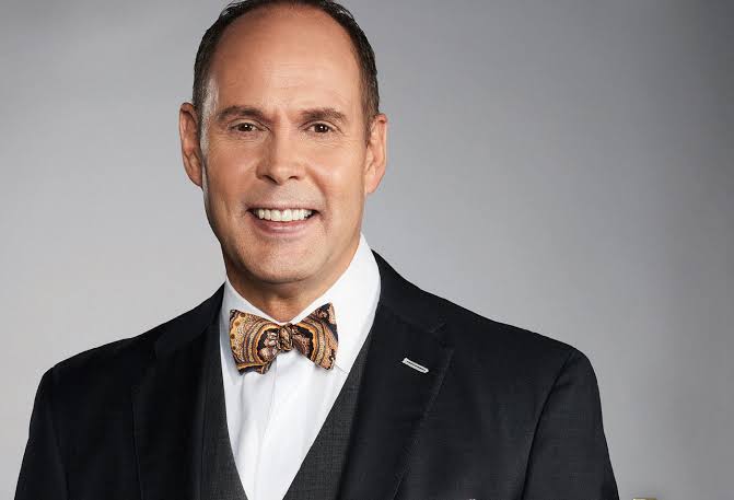 Blackberry Moments. Ernie Johnson, Jr’s. life of unexpected… | by Skylar  Holt | Commit to Serve | Medium