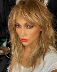 See more ideas about hair, jlo hair, hair beauty. Jennifer Lopez Transforms The Look With Bangs And Long Hair And Fans Are Responding Hello Oltnews