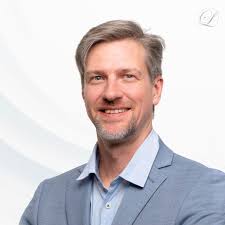 Notre équipe de chirurgiens esthétiques plasticiens