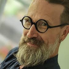 Jules E., Editor in Gainesville, FL, USA