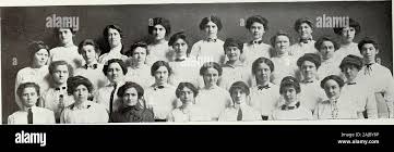 Edith eva hi-res stock photography and images