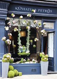We did not find results for: Escaparatismo Y Visual Merchandising Spring Window Display Window Display Retail Spring Window
