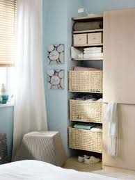 One year i stayed in a room where, when i lay in bed, my head was less than a meter from the stove, and i could touch my desk at the other side of the room with my foot at the same time. Amazing 44 Smart Bedroom Storage Ideas 44 Smart Bedroom Storage Ideas With Blue Wall W Diy Bedroom Storage Small Bedroom Storage Bedroom Organization Storage
