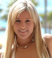 Prettiest girl in the world. Too me.❤️❤️❤️